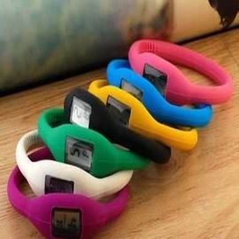 Orologio sano di polsino del silicone, orologio di sport del modo delle donne impermeabili