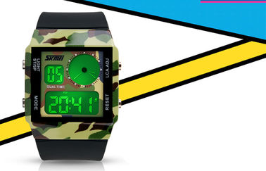 Tempo doppio dell'orologio analogico digitale unisex di doppio tempo con 5 lampadine di colori