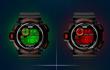 Orologio di Digital multifunzionale dello schermo LCD del nero di modo dei ragazzi con la lampadina di EL