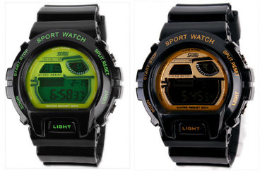 Cronometro LCD multifunzionale di sport dell'esposizione dell'orologio di Digital del regalo dei bambini