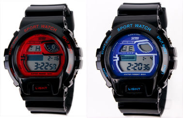 Cronometro LCD multifunzionale di sport dell'esposizione dell'orologio di Digital del regalo dei bambini