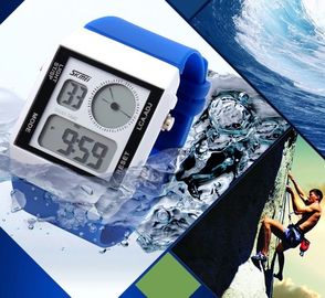 Cinturino di plastica di orologio di Mutifunction Digital di due sport della fascia oraria con 5 lampadine di colori