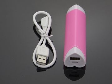 La Banca portatile di potere di USB del rossetto di forma del cuore per Iphone/IPod, variopinta