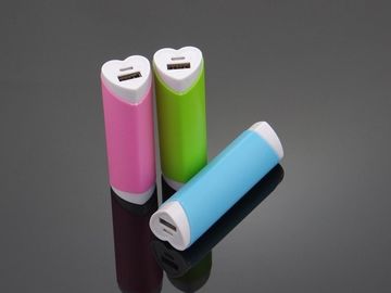 La Banca portatile di potere di USB del rossetto di forma del cuore per Iphone/IPod, variopinta