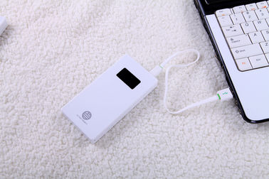 La Banca doppia LCD su ordinazione di potere di USB per caricarsi mobile, backup di batteria del telefono cellulare
