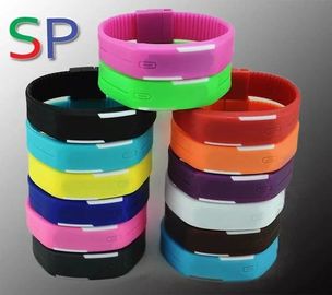 Orologio unisex impermeabile del braccialetto del silicone di sport, orologio principale del touch screen di Digital