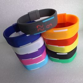 Orologio unisex impermeabile del braccialetto del silicone di sport, orologio principale del touch screen di Digital