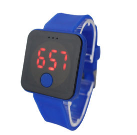 Orologio variopinto su ordinazione del LED Digital con la cinghia molle, batteria al litio