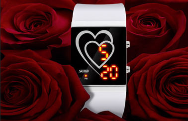 Orologio dello specchio della lampadina di EL delle coppie di stile del cuore dell'orologio del LED Digital