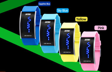 Resistente di acqua unisex di BANCOMAT dell'orologio 3 della banda LED Digital dell'unità di elaborazione