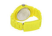 Orologio di plastica del quarzo delle signore del movimento analogico giallo del Giappone con la cinghia del PC