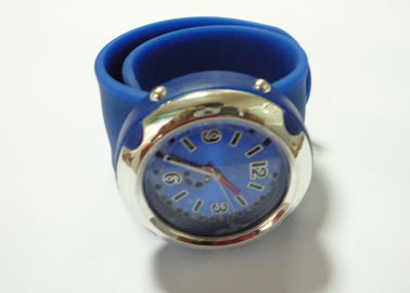 Braccialetti di silicone faccia grande schiaffo in gomma blu orologi con resistente all'acqua per ragazzi