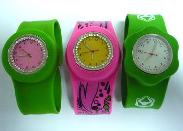 Braccialetto OEM quattro stampa colore strass Slap Silicone orologi per giovani