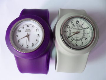 Lusso porpora di Digital del silicone dell'orologio ecologico della banda per i bambini